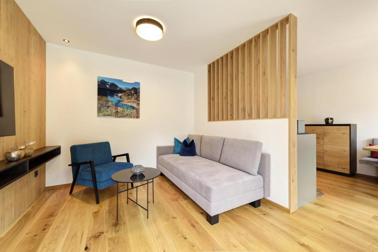 Haus St Anton - Incl Gratis Premium Sommerkarte Sankt Anton am Arlberg Dış mekan fotoğraf